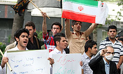 دانشجویان در تبریز تجمع اعتراض آمیز برگزار می‌کنند